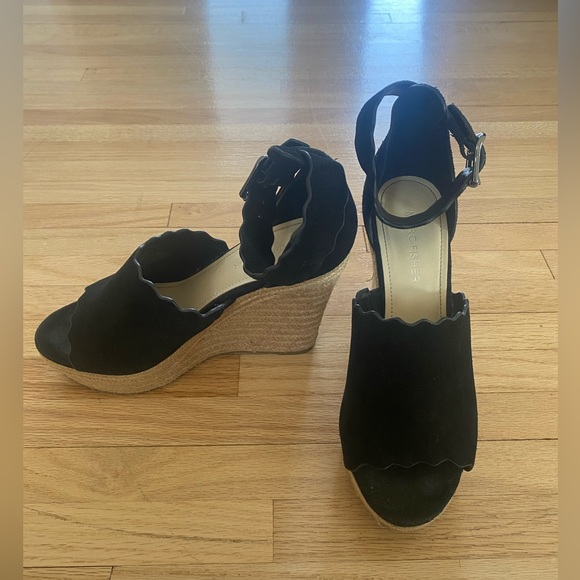 MARC FISHER Scalloped Wedge Heels - Picture 4 of 6